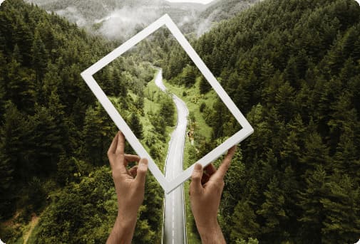 nature-landscape-with-hand-holding-frame