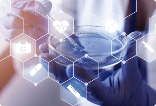 side-view-doctor-holding-petri-dish